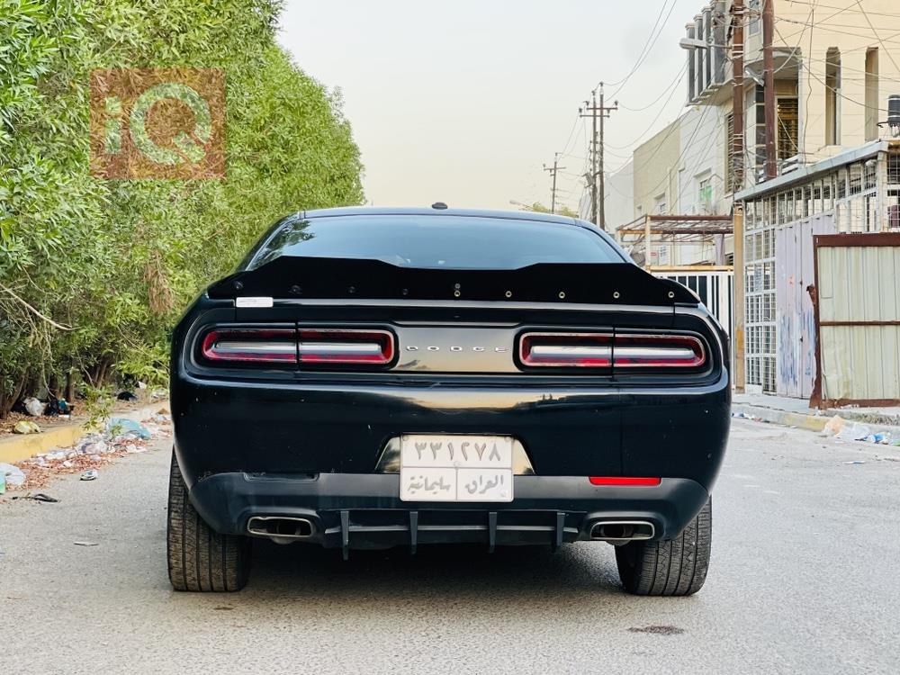 Dodge Challenger